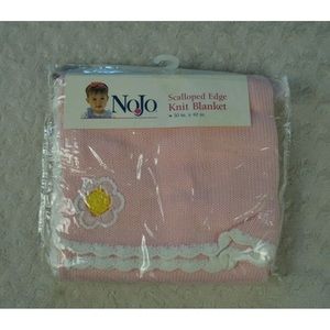 NoJo Scalloped Edge Baby Blanket Pink Flower White Yellow Sweater Knit NEW